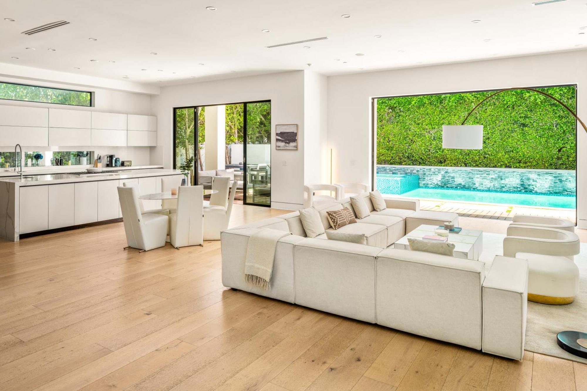 Luxurious Retreat - Modern House With Pool Los Angeles